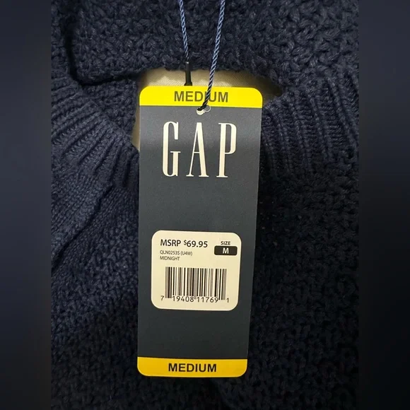 Gap Textured Sweater - Picture 6 of 7